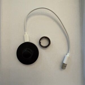 Oura Ring Gen 3 Heritage size 9 w/ charger + cable